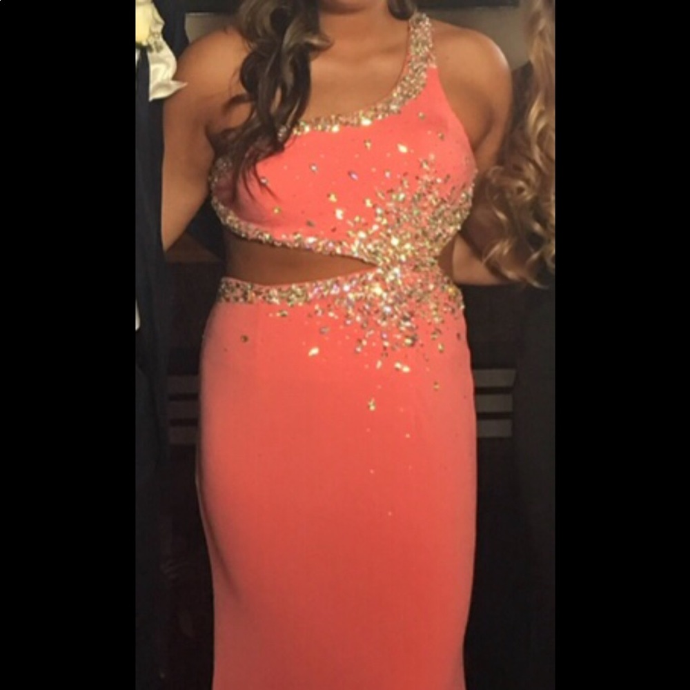 Long formal prom dress
